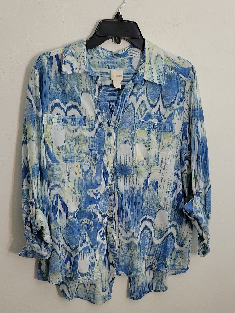 Chico's Blue and White Abstract Print Button-Down Shirt